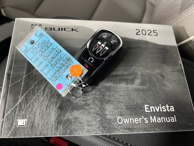 new 2025 Buick Envista car, priced at $31,000