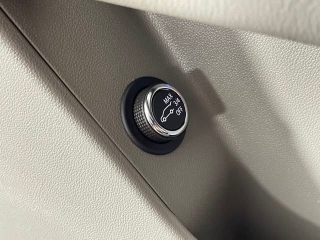 used 2023 Cadillac XT5 car, priced at $32,000