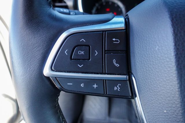 used 2020 Toyota Highlander car, priced at $32,000