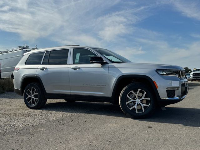 new 2024 Jeep Grand Cherokee L car, priced at $47,990