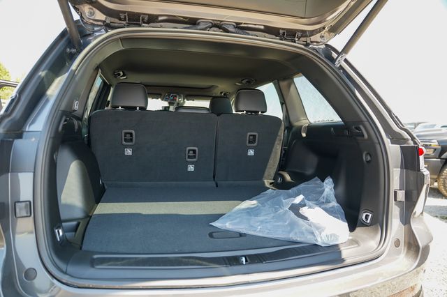new 2025 Jeep Grand Cherokee car, priced at $38,850