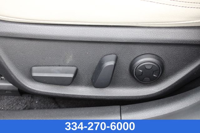 used 2021 Genesis G70 car, priced at $19,999