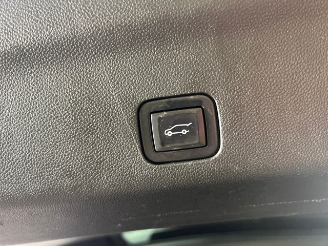 used 2021 GMC Yukon XL car, priced at $51,000