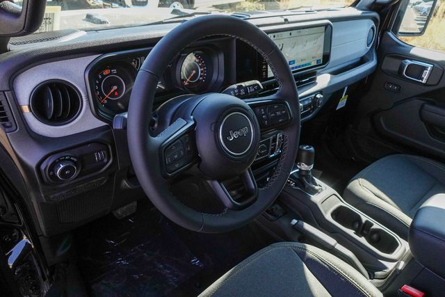 new 2025 Jeep Wrangler car, priced at $40,180