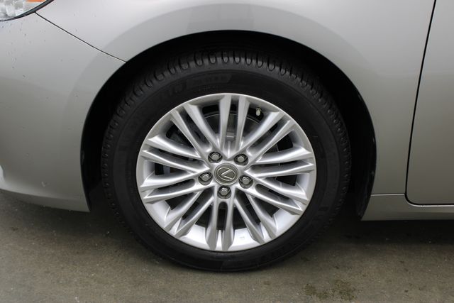 used 2015 Lexus ES car, priced at $17,999