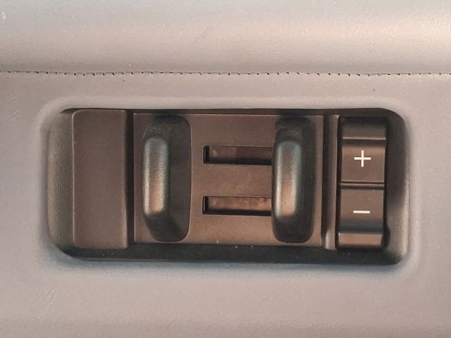 used 2020 Lincoln Navigator car, priced at $48,992