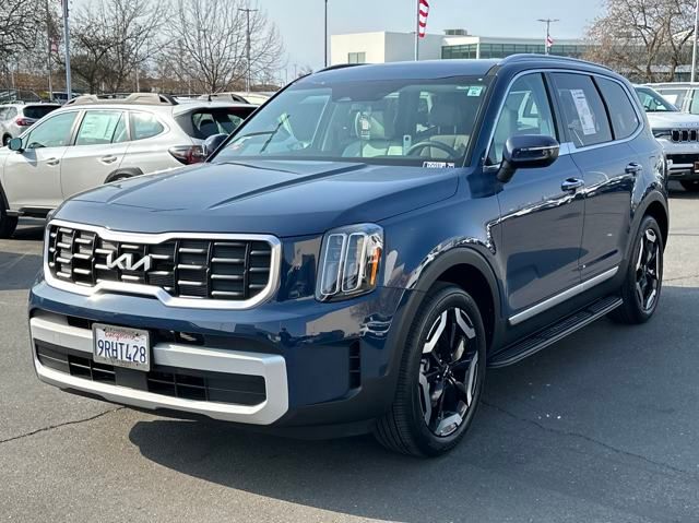 used 2025 Kia Telluride car, priced at $39,880