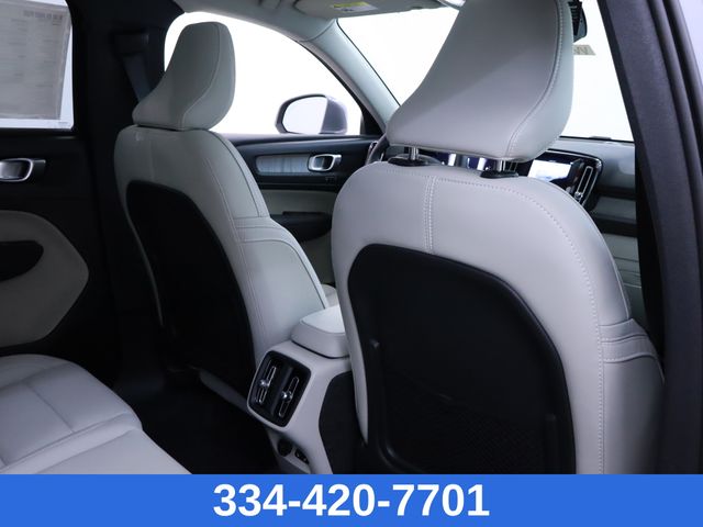 new 2025 Volvo XC40 car, priced at $46,335