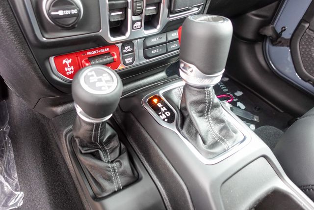 new 2025 Jeep Gladiator car, priced at $55,915