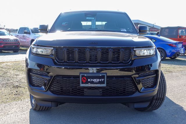 new 2025 Jeep Grand Cherokee car, priced at $44,170