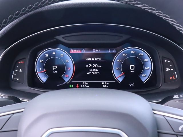 new 2025 Audi Q7 car, priced at $72,250