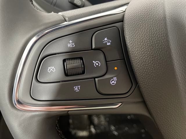 new 2025 Buick Envista car, priced at $26,000