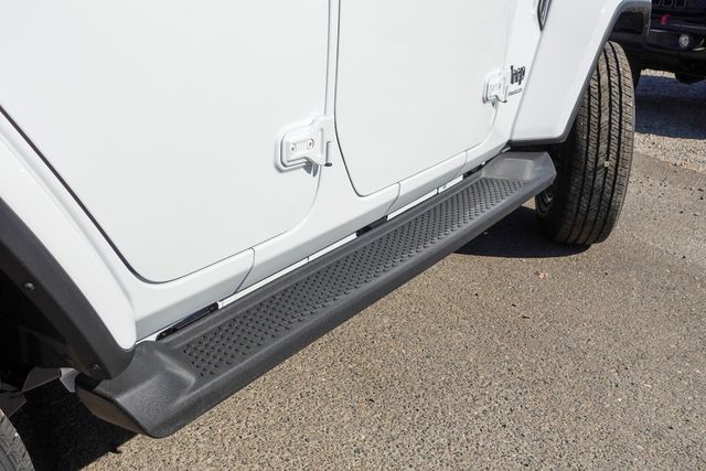 new 2025 Jeep Wrangler car, priced at $47,525