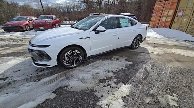 new 2025 Hyundai Sonata car, priced at $31,861