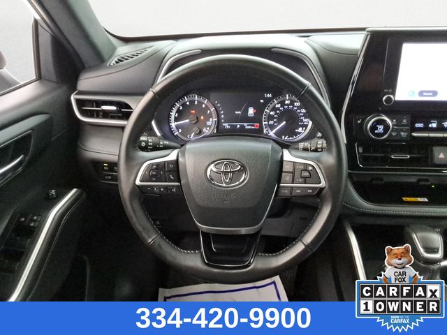 used 2024 Toyota Highlander car, priced at $43,999