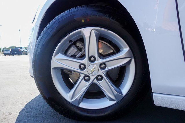 used 2020 Chevrolet Malibu car, priced at $14,899