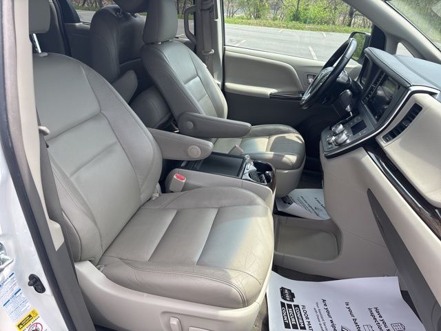 used 2016 Toyota Sienna car, priced at $21,995