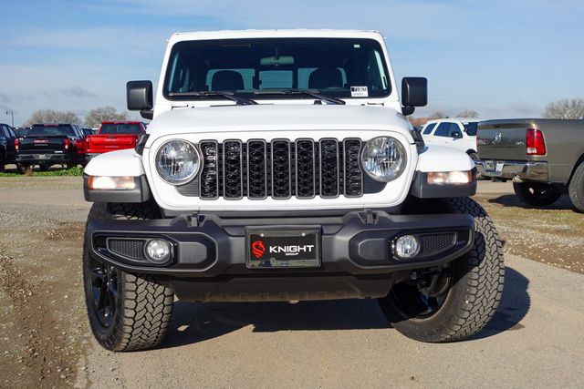 new 2025 Jeep Gladiator car, priced at $41,790