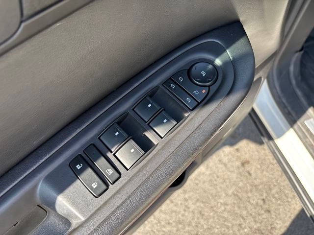 used 2014 Chevrolet Traverse car, priced at $11,198