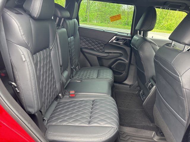 used 2023 Mitsubishi Outlander car, priced at $29,189