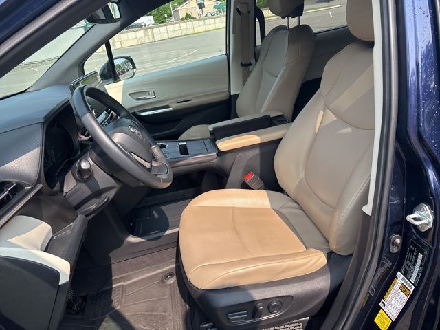 used 2022 Toyota Sienna car, priced at $43,999