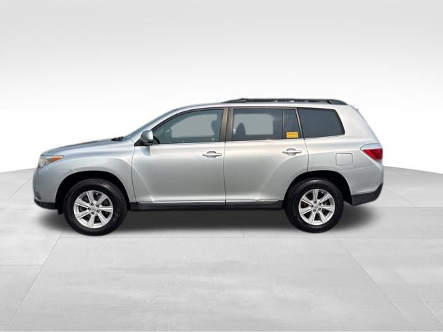 used 2013 Toyota Highlander car, priced at $15,999