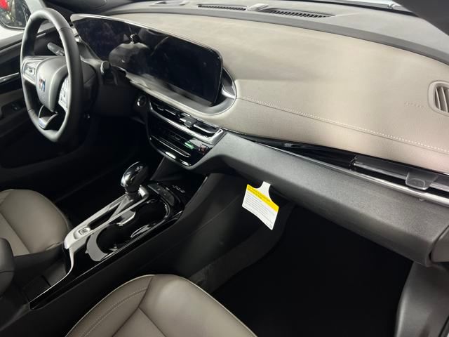 new 2025 Buick Envista car, priced at $31,000
