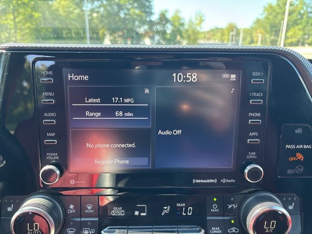used 2022 Toyota Highlander car, priced at $33,299