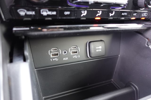 new 2025 Jeep Grand Cherokee car, priced at $34,125