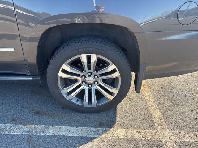 used 2019 GMC Yukon XL car, priced at $29,999