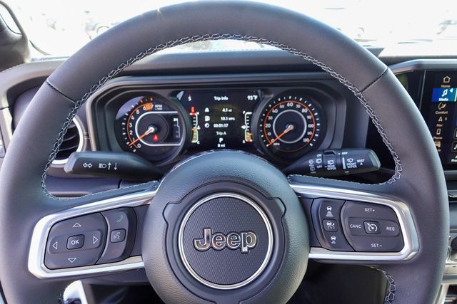 new 2025 Jeep Wrangler car, priced at $47,525