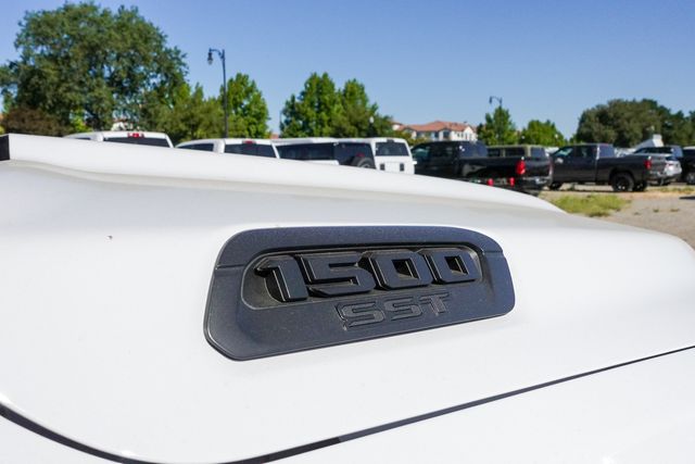 new 2025 Ram 1500 car, priced at $42,761