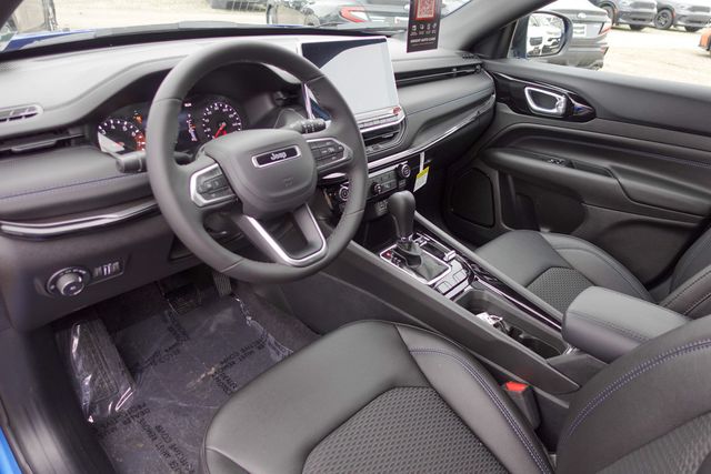 new 2025 Jeep Compass car, priced at $28,855