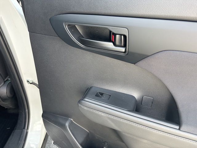 used 2022 Toyota Highlander car, priced at $31,199
