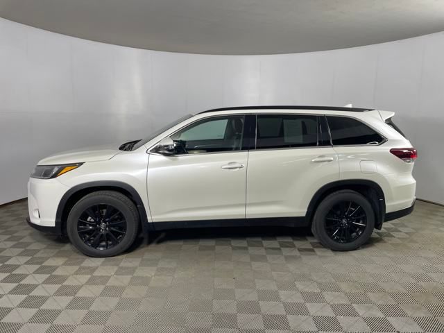 used 2019 Toyota Highlander car, priced at $27,000