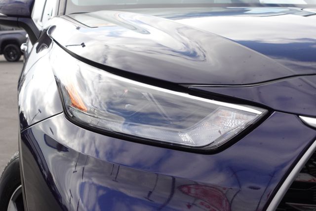 used 2023 Toyota Highlander Hybrid car, priced at $39,000