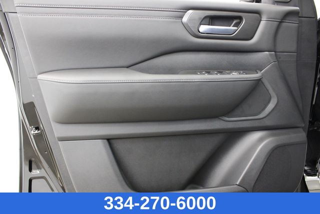 new 2025 Nissan Armada car, priced at $60,570
