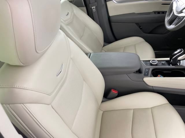 used 2023 Cadillac XT5 car, priced at $32,000