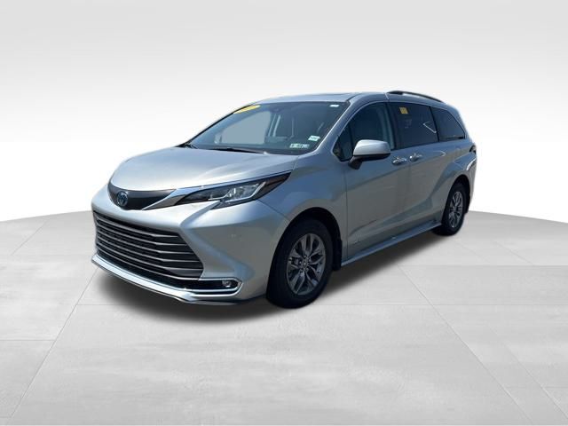 used 2021 Toyota Sienna car, priced at $38,256