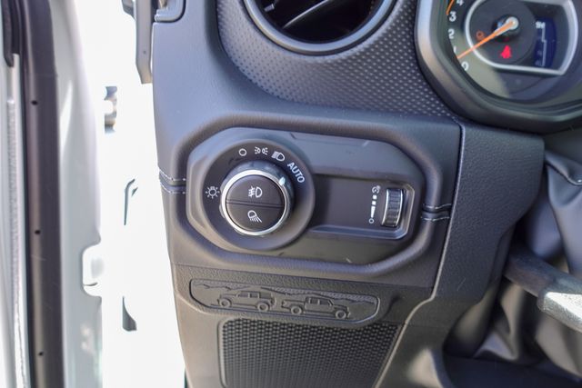 new 2025 Jeep Gladiator car, priced at $47,390
