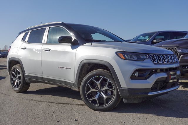 new 2025 Jeep Compass car, priced at $28,935