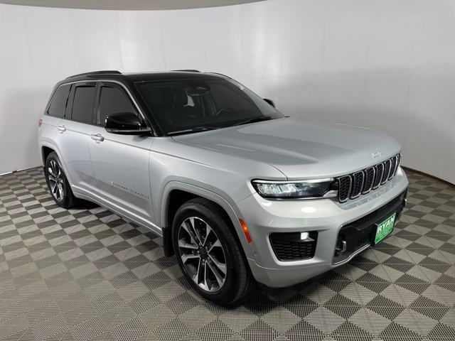 used 2024 Jeep Grand Cherokee car, priced at $41,500