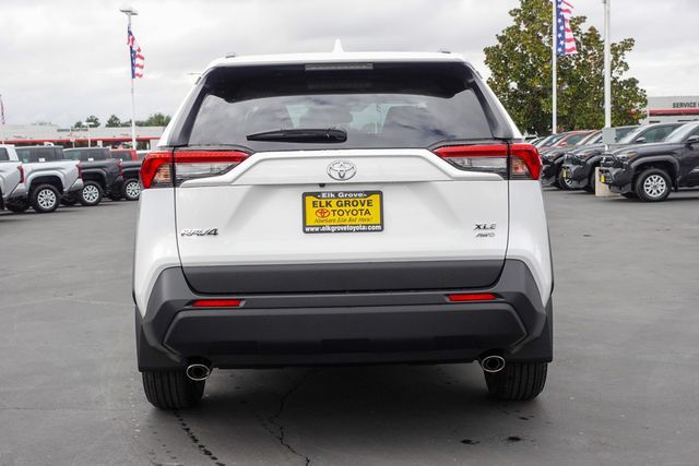 new 2025 Toyota RAV4 car
