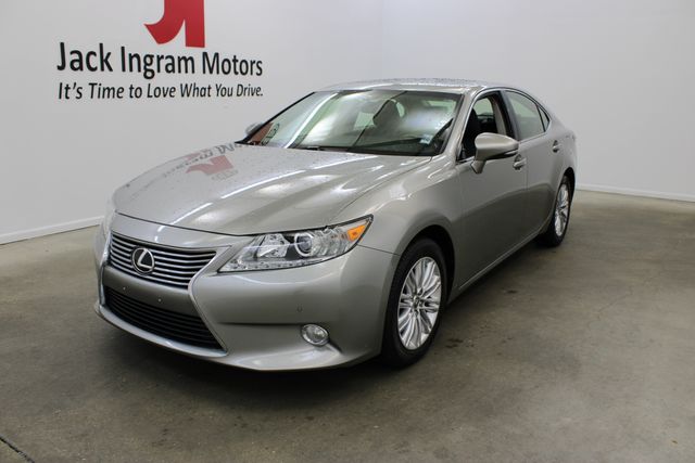 used 2015 Lexus ES car, priced at $17,999