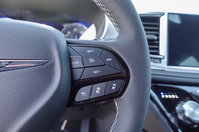 new 2025 Chrysler Pacifica car, priced at $53,494