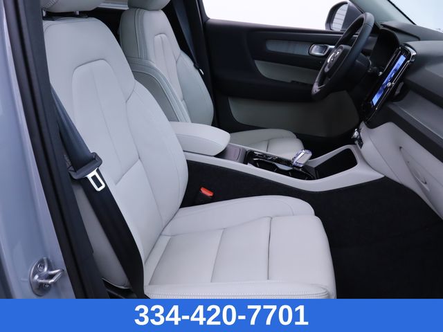 new 2025 Volvo XC40 car, priced at $46,335