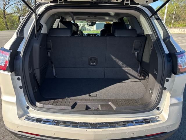 used 2014 Chevrolet Traverse car, priced at $11,198