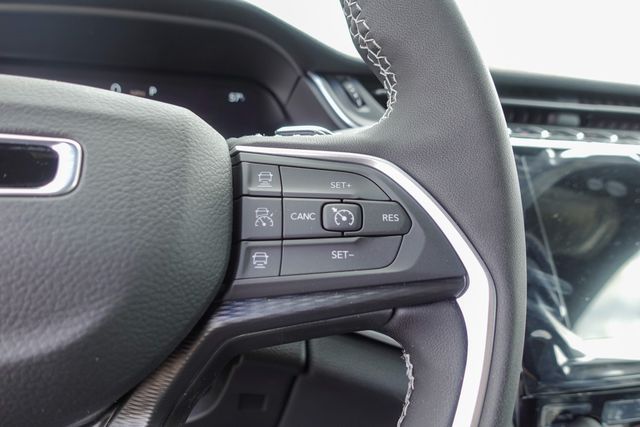new 2025 Jeep Grand Cherokee car, priced at $40,120
