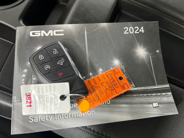 new 2024 GMC Sierra 1500 car, priced at $46,500