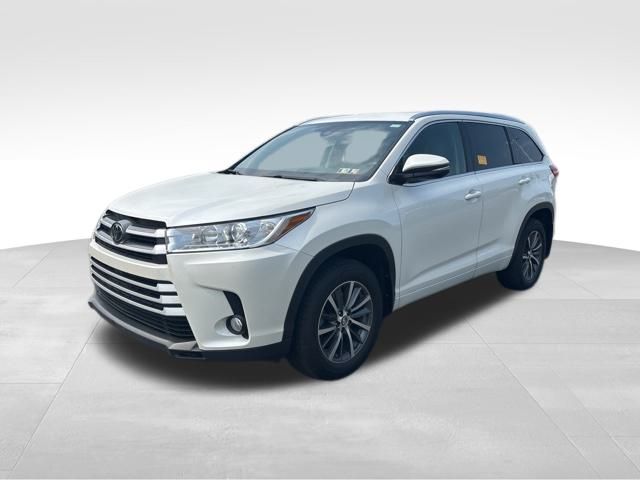 used 2017 Toyota Highlander car, priced at $18,119